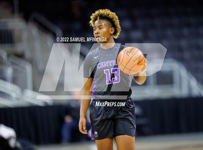 Thumbnail 1 in Omaha Central vs. Millard South (Metro Tournament Final) photogallery.