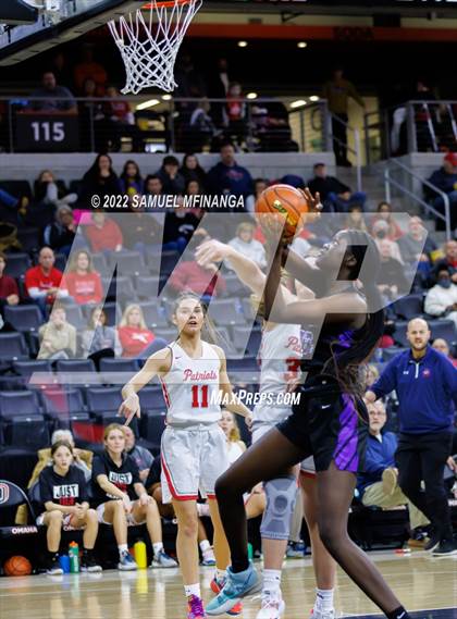 Thumbnail 2 in Omaha Central vs. Millard South (Metro Tournament Final) photogallery.
