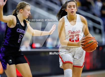 Thumbnail 2 in Omaha Central vs. Millard South (Metro Tournament Final) photogallery.