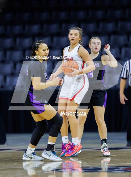 Thumbnail 1 in Omaha Central vs. Millard South (Metro Tournament Final) photogallery.