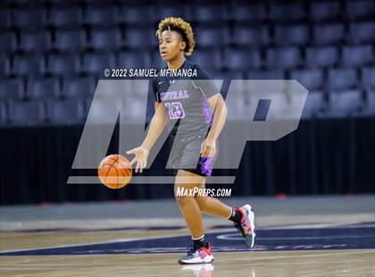Thumbnail 1 in Omaha Central vs. Millard South (Metro Tournament Final) photogallery.