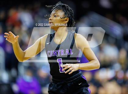 Thumbnail 3 in Omaha Central vs. Millard South (Metro Tournament Final) photogallery.