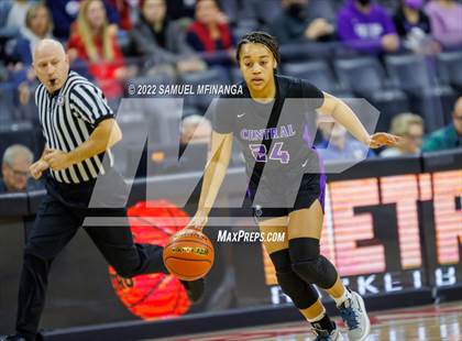 Thumbnail 1 in Omaha Central vs. Millard South (Metro Tournament Final) photogallery.