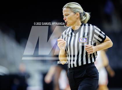 Thumbnail 3 in Omaha Central vs. Millard South (Metro Tournament Final) photogallery.