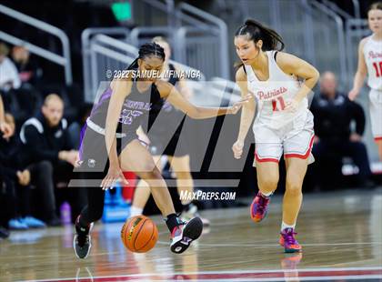 Thumbnail 2 in Omaha Central vs. Millard South (Metro Tournament Final) photogallery.