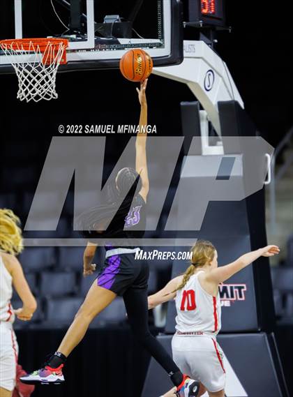 Thumbnail 3 in Omaha Central vs. Millard South (Metro Tournament Final) photogallery.