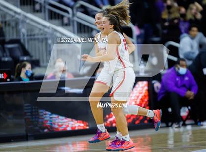 Thumbnail 2 in Omaha Central vs. Millard South (Metro Tournament Final) photogallery.