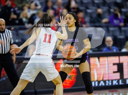 Thumbnail 3 in Omaha Central vs. Millard South (Metro Tournament Final) photogallery.
