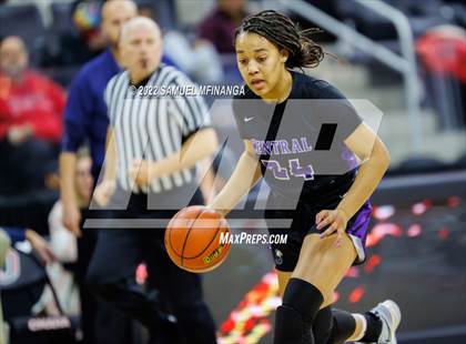 Thumbnail 1 in Omaha Central vs. Millard South (Metro Tournament Final) photogallery.