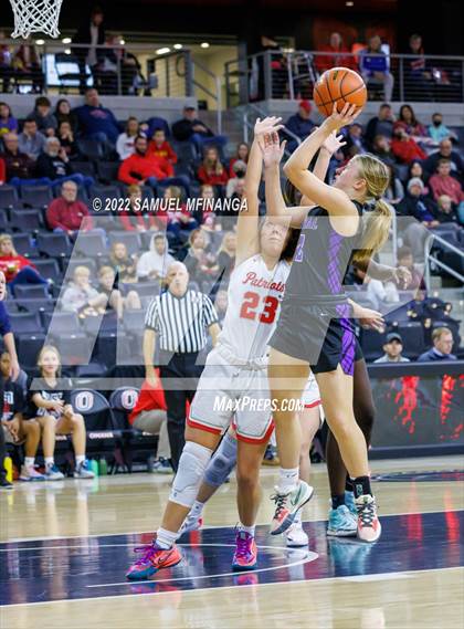 Thumbnail 2 in Omaha Central vs. Millard South (Metro Tournament Final) photogallery.