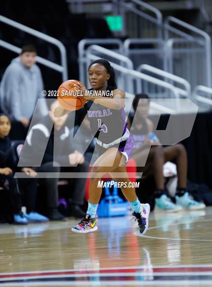 Thumbnail 2 in Omaha Central vs. Millard South (Metro Tournament Final) photogallery.