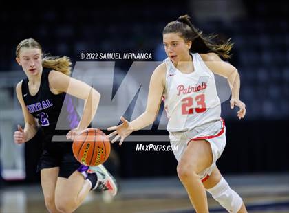 Thumbnail 2 in Omaha Central vs. Millard South (Metro Tournament Final) photogallery.