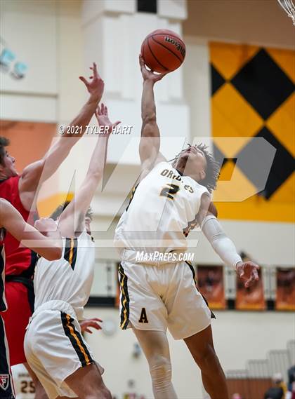 Thumbnail 1 in Avon vs. Plainfield (Sectional Semifinal) photogallery.
