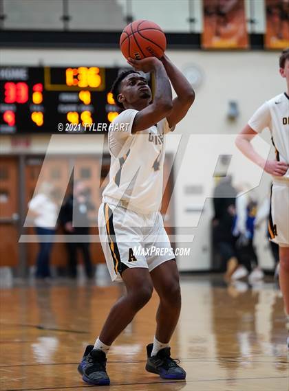 Thumbnail 1 in Avon vs. Plainfield (Sectional Semifinal) photogallery.