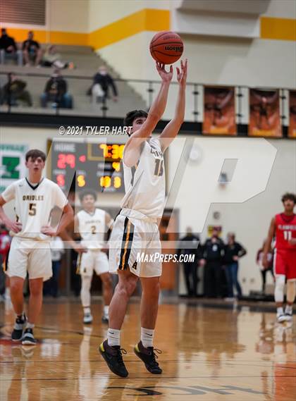 Thumbnail 2 in Avon vs. Plainfield (Sectional Semifinal) photogallery.