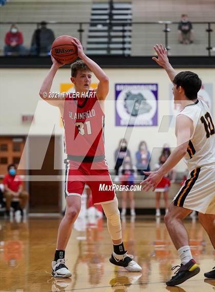 Thumbnail 3 in Avon vs. Plainfield (Sectional Semifinal) photogallery.