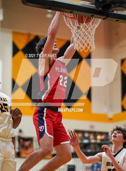 Thumbnail 2 in Avon vs. Plainfield (Sectional Semifinal) photogallery.