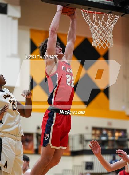 Thumbnail 1 in Avon vs. Plainfield (Sectional Semifinal) photogallery.