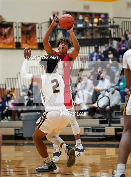 Thumbnail 1 in Avon vs. Plainfield (Sectional Semifinal) photogallery.