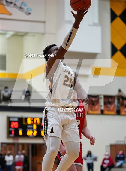Thumbnail 3 in Avon vs. Plainfield (Sectional Semifinal) photogallery.