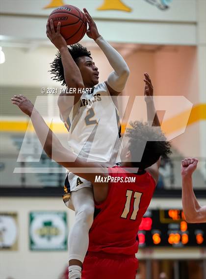 Thumbnail 2 in Avon vs. Plainfield (Sectional Semifinal) photogallery.