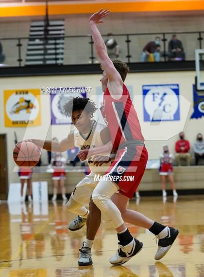 Thumbnail 2 in Avon vs. Plainfield (Sectional Semifinal) photogallery.