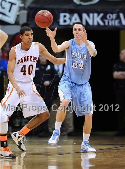 Thumbnail 3 in Valor Christian vs. Lewis-Palmer (CHSAA 4A Final Four) photogallery.