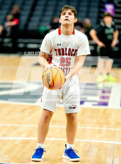 Thumbnail 1 in Turlock Christian vs. Elliot Christian (CIF SJS D6 Final) photogallery.