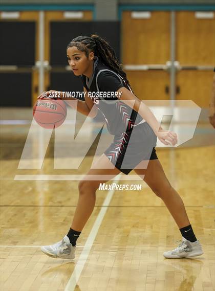 Thumbnail 3 in The Meadows School vs. Sports Leadership & Management photogallery.