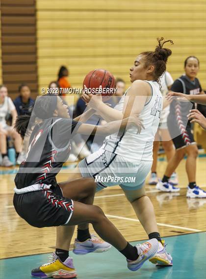 Thumbnail 3 in The Meadows School vs. Sports Leadership & Management photogallery.