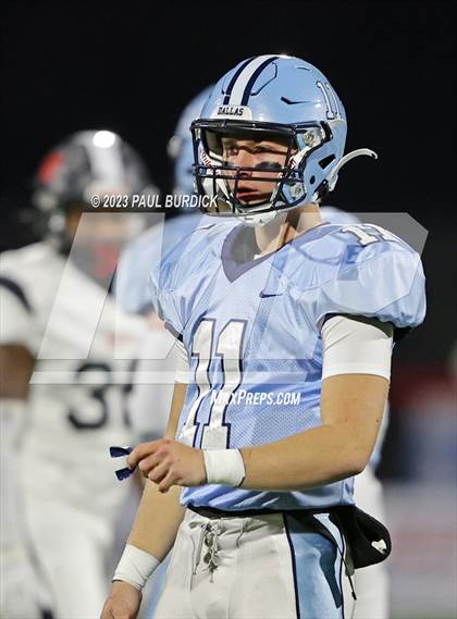 Thumbnail 3 in Dallas vs. Aliquippa (PIAA 4A Championship) photogallery.