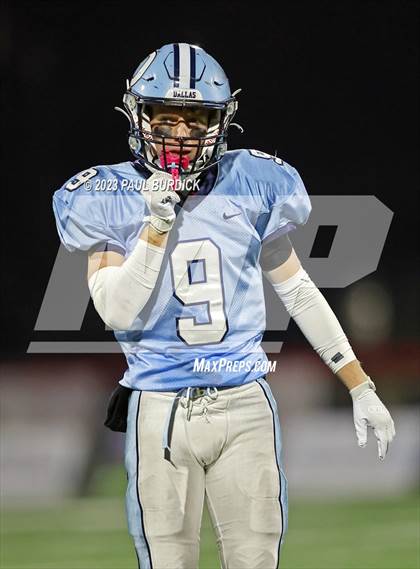 Thumbnail 3 in Dallas vs. Aliquippa (PIAA 4A Championship) photogallery.