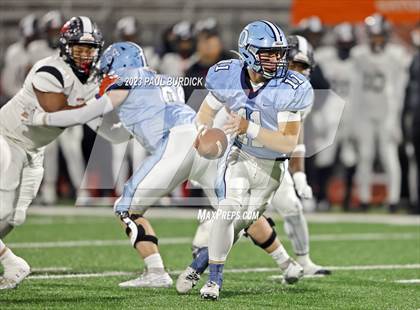 Thumbnail 1 in Dallas vs. Aliquippa (PIAA 4A Championship) photogallery.