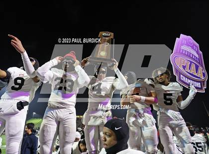 Thumbnail 2 in Dallas vs. Aliquippa (PIAA 4A Championship) photogallery.