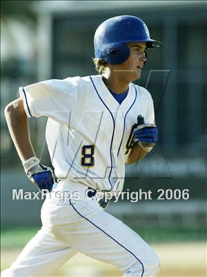 Thumbnail 2 in Montgomery vs. Grossmont (D2 Section Final) photogallery.