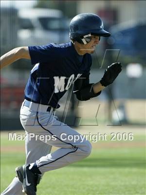 Thumbnail 2 in Montgomery vs. Grossmont (D2 Section Final) photogallery.