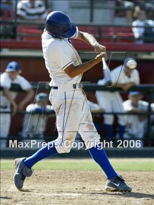 Thumbnail 1 in Montgomery vs. Grossmont (D2 Section Final) photogallery.