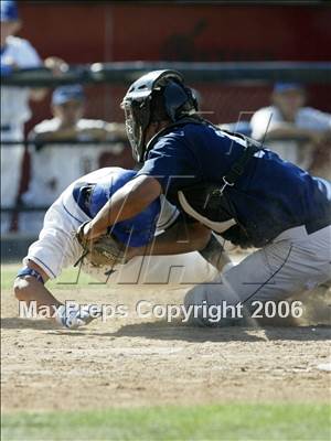 Thumbnail 2 in Montgomery vs. Grossmont (D2 Section Final) photogallery.