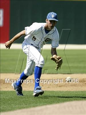 Thumbnail 2 in Montgomery vs. Grossmont (D2 Section Final) photogallery.