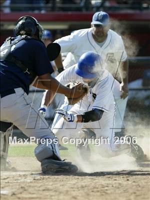 Thumbnail 3 in Montgomery vs. Grossmont (D2 Section Final) photogallery.