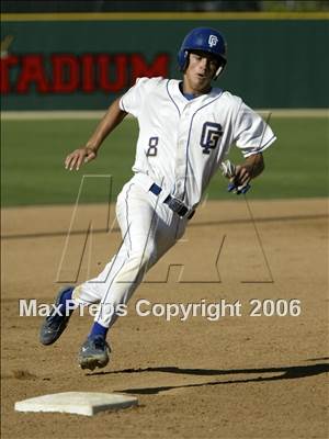 Thumbnail 2 in Montgomery vs. Grossmont (D2 Section Final) photogallery.