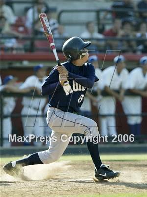 Thumbnail 2 in Montgomery vs. Grossmont (D2 Section Final) photogallery.