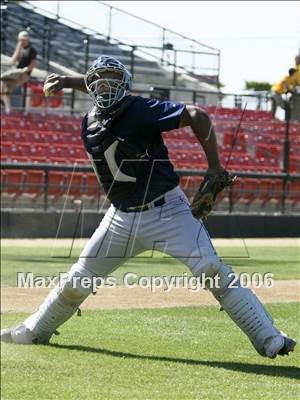 Thumbnail 1 in Montgomery vs. Grossmont (D2 Section Final) photogallery.