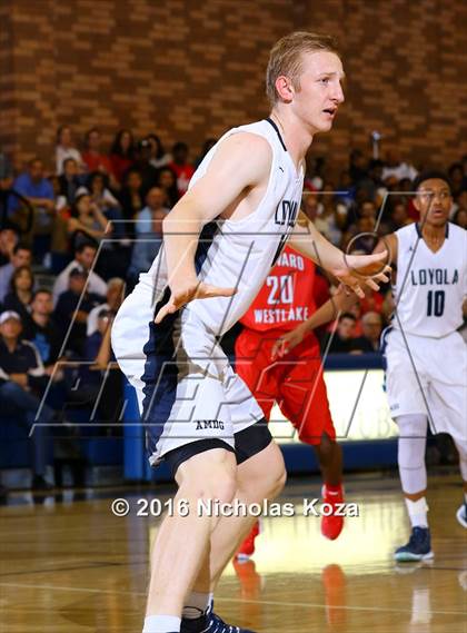 Thumbnail 1 in Harvard-Westlake vs. Loyola photogallery.
