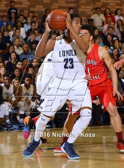Thumbnail 1 in Harvard-Westlake vs. Loyola photogallery.