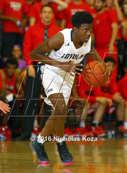 Thumbnail 3 in Harvard-Westlake vs. Loyola photogallery.