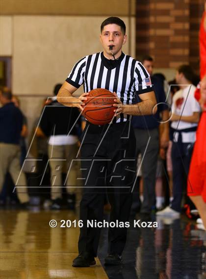 Thumbnail 2 in Harvard-Westlake vs. Loyola photogallery.