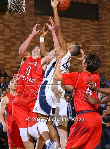 Thumbnail 2 in Harvard-Westlake vs. Loyola photogallery.