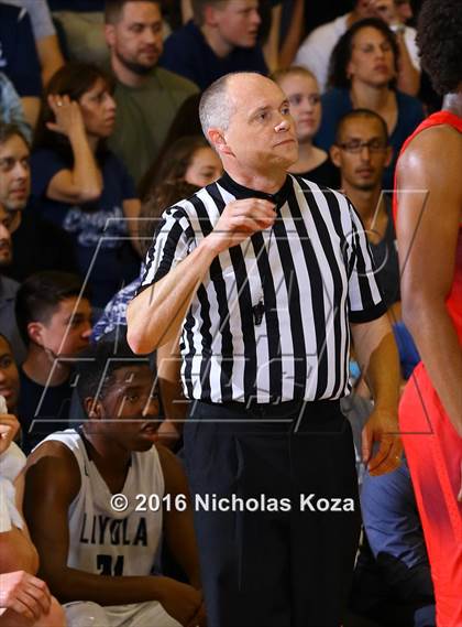 Thumbnail 1 in Harvard-Westlake vs. Loyola photogallery.