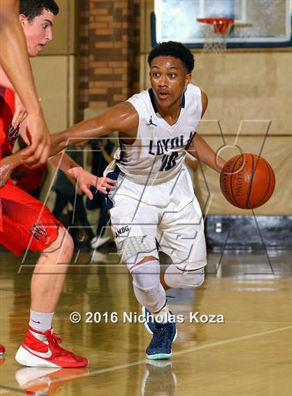 Thumbnail 3 in Harvard-Westlake vs. Loyola photogallery.